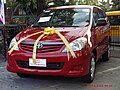 一辆2009年改款Innova