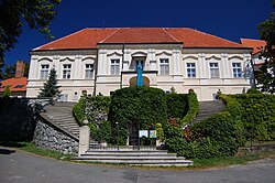 Jesenec Castle