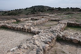 Fieldstones embedded in mortar at Tel Yarmuth