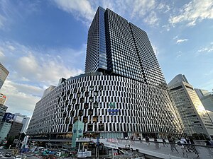 大阪梅田車站與阪神百貨店梅田本店 （2022年10月）