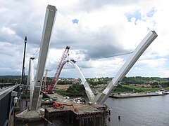 Construction of the new Frederick Douglass Bridge