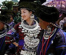 Black Hmong's clothing and also people in China.