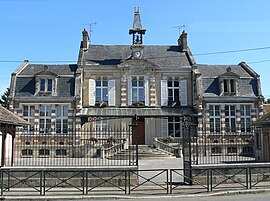 The town hall in Les Sièges