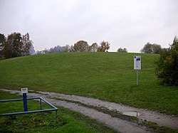 Burgwall Möllenhagen [de] in Möllenhagen