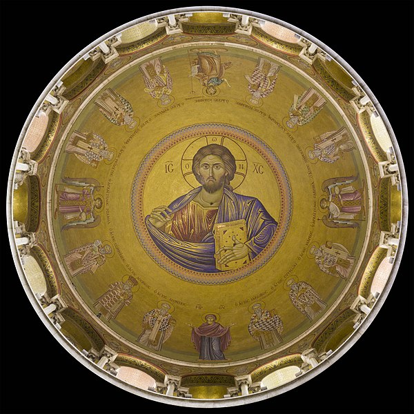 图为圣墓教堂圆顶上的全能者基督画像，该教堂位于以色列的耶路撒冷旧城。