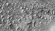 火星勘测轨道飞行器背景摄像机观察到的菲尔索夫陨击坑南部近景图，注：这是前一幅菲尔索夫陨击坑图像的放大版。