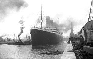 1912年4月10日，停泊在南安普敦的泰坦尼克号