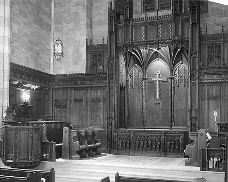 Original chancel layout of Park Avenue Baptist, with baptistery and screen in front