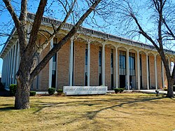 Henry County Courthouse is located in Abbeville (2012)