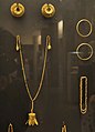 Image 5 Virampatnam jewelry from funerary burial, 2nd century BCE, Tamil Nadu (from Tamils)
