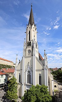 Westansicht der Pfarrkirche