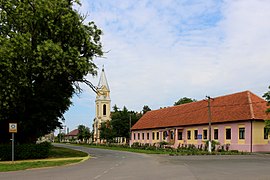 The historical rural ensemble of the market area and the park