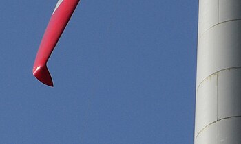 Detail view of the wingtip device on a wind turbine rotor-blade