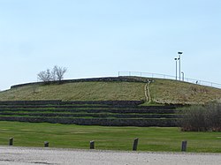 Diefenbaker Hill in Diefenbaker Park, prior to its 2018-19 redevelopment as Optimist Hill