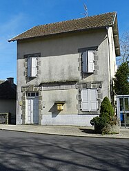The old post office in Prunet
