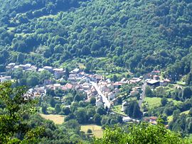 A general view of Ferrières-Saint-Mary