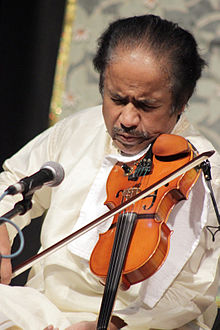L. Subramaniam performing at concert in Bhopal October 2015