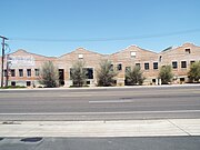 Full view of the Citrus Growers Warehouse (1930)