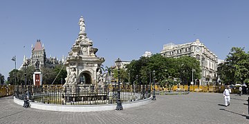 Panoramic view of Flora Fountain