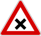 意大利和拉脱维亚的十字路口标志