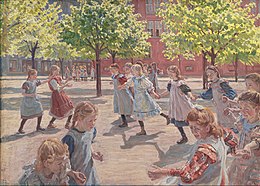 丹麦画家皮特·马吕斯·汉森（英语：Peter Marius Hansen）的作品《在草场广场玩耍的儿童》（1907年）