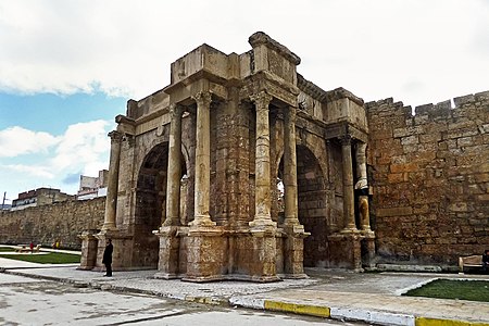 位於阿爾及利亞泰貝薩省的卡拉卡拉拱門