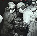 1968-08 1968年3月23日 113师卫生科在张秋菊手术中取出90多斤肿瘤