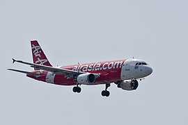 AirAsia A320 final approach