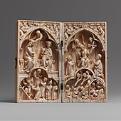 以圣母加冕和最后审判为主题的法国双联画； 1260–1270年； 带有金属底座的象牙；尺寸：12.7 x 13 x 1.9公分； 大都会艺术博物馆