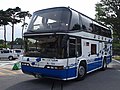 1993 model year shorter-wheelbase Skyliner N122/2 operated by Fujibus; powertrain supplied by Mercedes-Benz