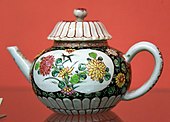 Teapot, porcelain painted in colored enamels (famille rose style). Qing Dynasty, 1725–1775 CE. From Jingdezhen, Jiangsu Province. Victoria and Albert Museum, London