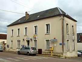The town hall in Égriselles-le-Bocage