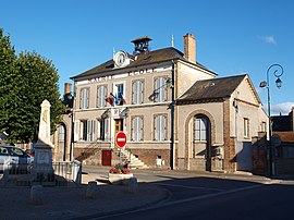The town hall in Gisy-les-Nobles