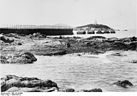 1930年代的衙门桥，后侧为小青岛