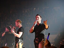 Graham (right) with Ronan Keating (left)