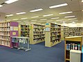 鲤鱼门公共图书馆属于小型图书馆