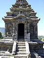 在迪恩高原的阿朱那神庙（Arjuna temple，7-8世纪）