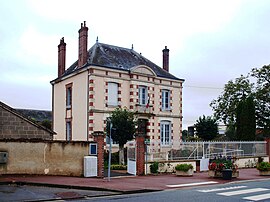 The town hall in Thou