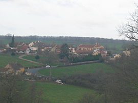 A general view of Neuilly-en-Donjon