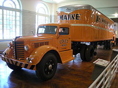 1952 Federal 45M tractor with 1946 Fruehauf semi-trailer (Henry Ford Museum)
