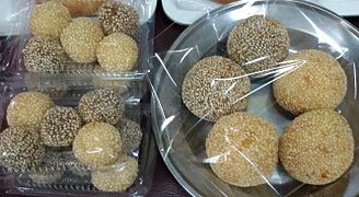 Onde-onde from Surabaya, Indonesia: The yellow ones were made from white glutinous rice flour while the black ones from black glutinous rice flour.