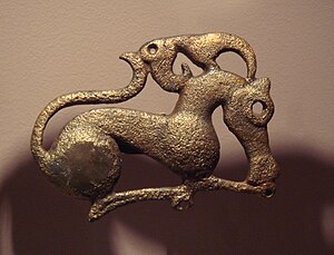 非写实的马和鸟：来自于公元前 4 世纪塔吉克斯坦东帕米尔托克满苏一世墓。