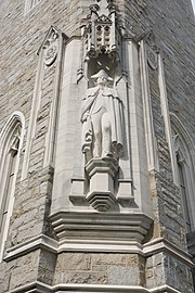 George Washington (1953), by C. Paul Jennewein, exterior of bell tower.