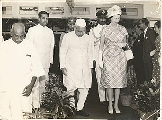 M. M. Rajendran with Queen Elizabeth II and the Former Chief Minister of Tamil Nadu K. Kamaraj in 1961