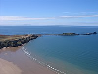 高爾半島西端的沃姆斯角（Worms Head）