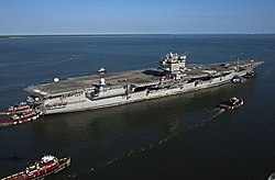 2013年6月20日，企業號由拖船拖往紐波特紐斯造船廠，拆除核反應爐及卸除核燃料。注意艦島的雷達與天線已經在2013年上半年拆除。企業號雖然已經舉行退役典禮，但要到核燃料全數卸除後，才會正式退役。
