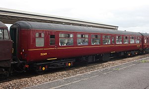 “英国铁路2型客车（初始型号）”开放式旅行二等座车，2017年5月23日拍摄。