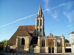 圣克里斯托夫教堂（法语：Église Saint-Christophe de Cergy）