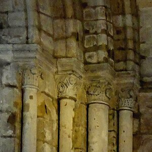 Reference: capitals of the ambulatory of Saint-Denis