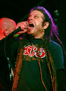 Morris performing with the Circle Jerks in 2006.